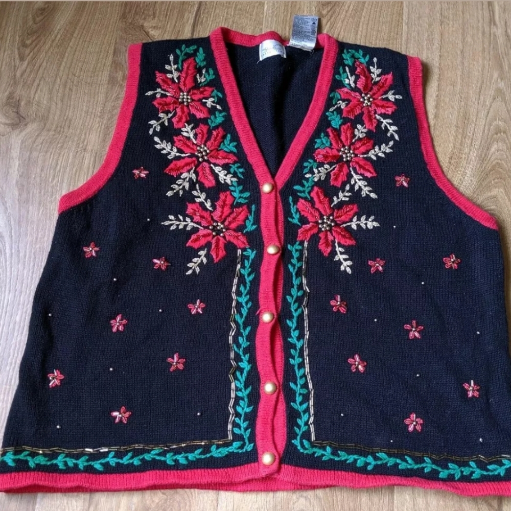 Kathie Lee Christmas Sweater Vest

Size XL